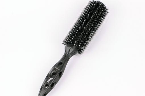 Y.S. Park Carbon Tiger Brush – nezaobilazan alat za zaglađenu i sjajnu ravnu kosu