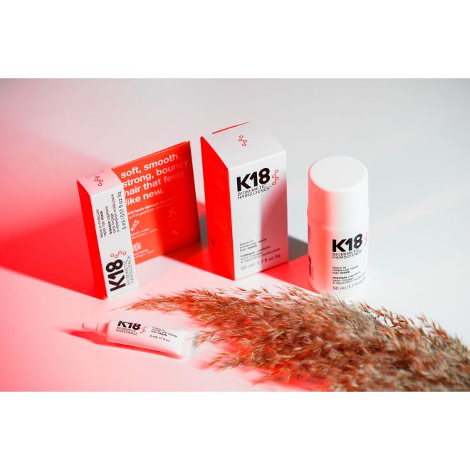 Leave-In Molecular Repair Hair Mask